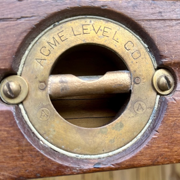 Vintage Mahogany and Brass Acme Level Co. Adjustable Inclinometer & Plumb 26” - Picture 3 of 6